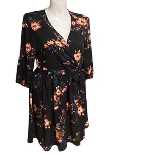 Tamnoon Black Floral Wrap-A-Round Dress, Size Large
